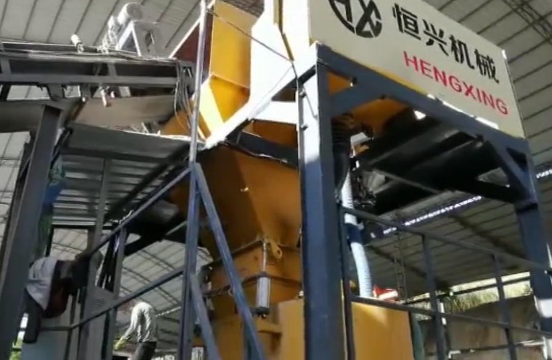 免蒸加氣塊設(shè)備 免蒸加氣磚生產(chǎn)線現(xiàn)場(chǎng)視頻